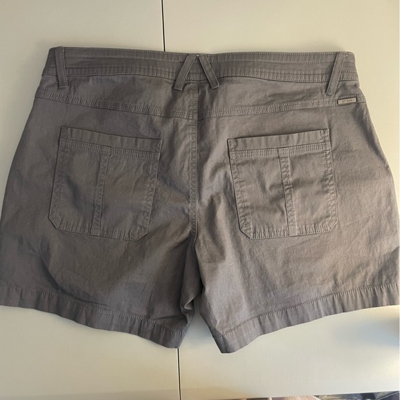 Prana Grey Elle Shorts Size 14/32 5 Inch Inseam Cotton Stretch Mid Rise - Picture 6 of 12